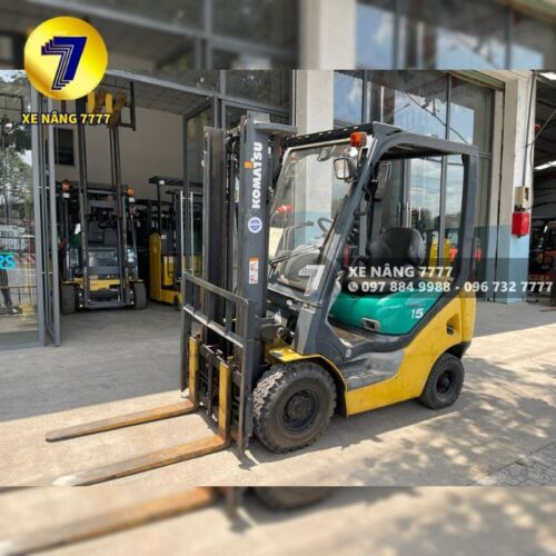 Xe nâng dầu 1.5 tấn KOMATSU FD15C-18