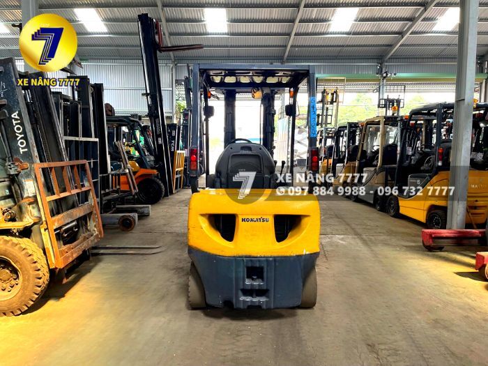 Xe nâng dầu 1.5 tấn KOMATSU FD15C-18 - Ảnh 5