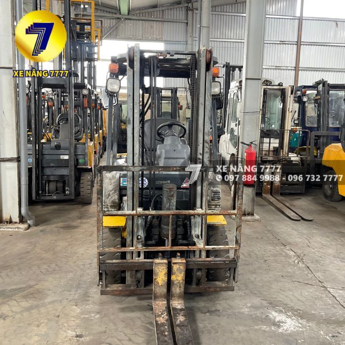 Xe nâng dầu 1.5 tấn KOMATSU FD15C-20 - Ảnh 2