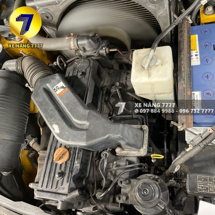 Xe nâng dầu 1.5 tấn KOMATSU FD15C-20 - Ảnh 3
