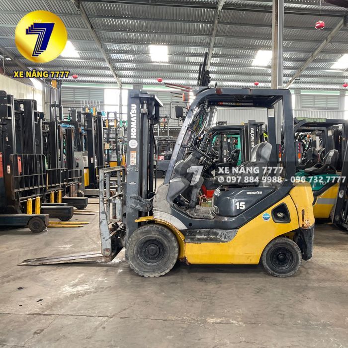 Xe nâng dầu 1.5 tấn KOMATSU FD15C-20 - Ảnh 4