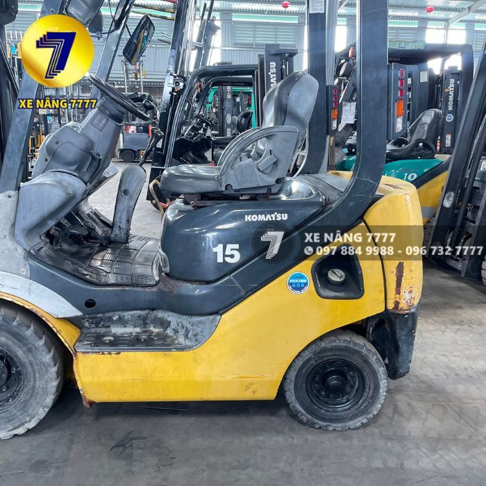 Xe nâng dầu 1.5 tấn KOMATSU FD15C-20 - Ảnh 5