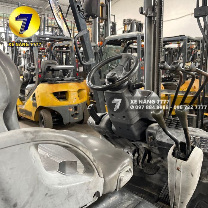 Xe nâng dầu 1.5 tấn KOMATSU FD15C-20 - Ảnh 7