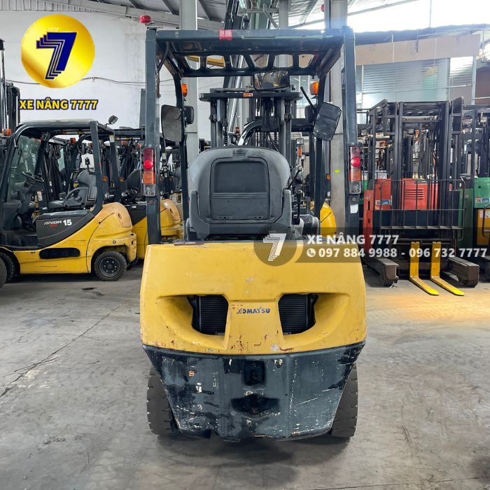 Xe nâng dầu 1.5 tấn KOMATSU FD15C-20 - Ảnh 8