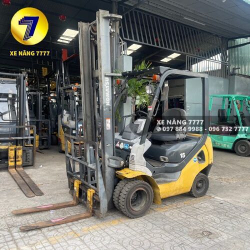 Xe nâng dầu 1.5 tấn KOMATSU FD15C-21