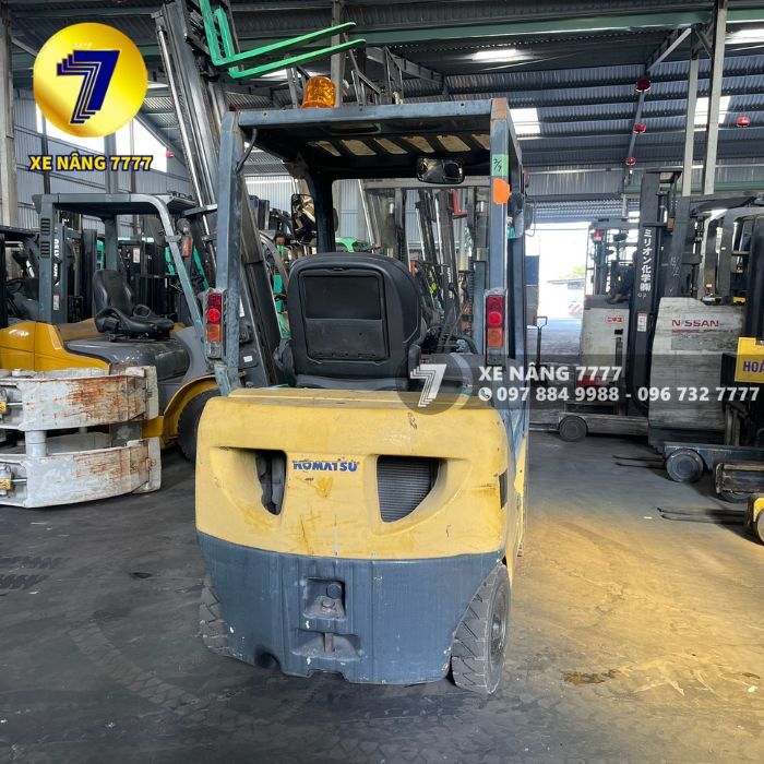 Xe nâng dầu 1.5 tấn KOMATSU FD15LT-18 - Ảnh 6