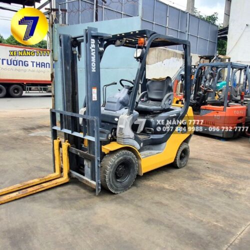 Xe nâng dầu 1.5 tấn KOMATSU FD15T-21