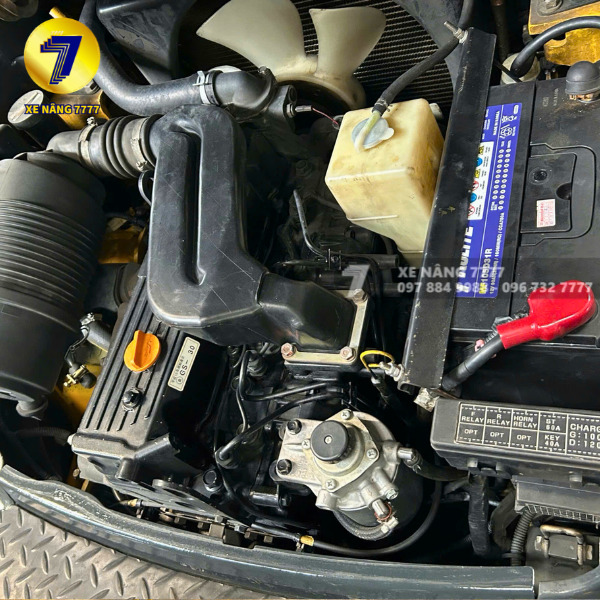 Xe nâng dầu 1.8 tấn KOMATSU FD18T-18 - Ảnh 4