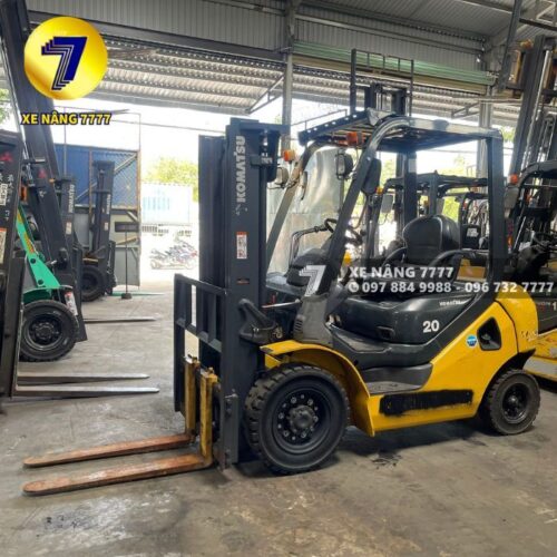 Xe nâng dầu 2 tấn KOMATSU FD20C-17