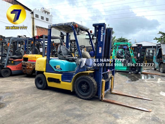 Xe nâng dầu 2.5 tấn KOMATSU FD25C-14 - Ảnh 6
