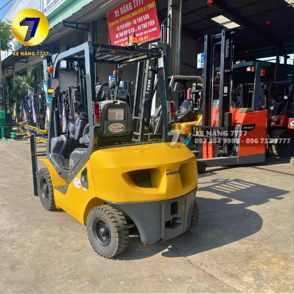 Xe nâng dầu 2.5 tấn KOMATSU FD25C-17 - Ảnh 3