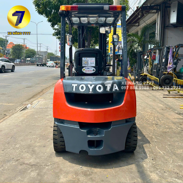 Xe nâng dầu 2.5 tấn TOYOTA 02-8FD25 - Ảnh 4