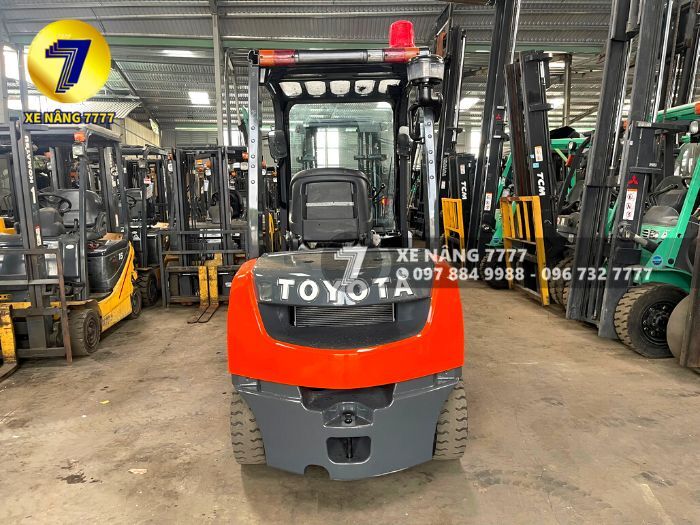 Xe nâng dầu 2.5 tấn TOYOTA 02-8FD25 - Ảnh 4