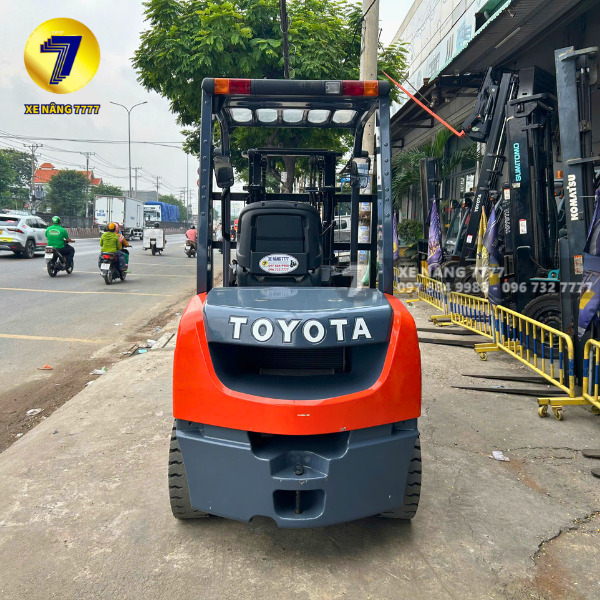 Xe nâng dầu 3 tấn TOYOTA 02-8FD30 - Ảnh 4