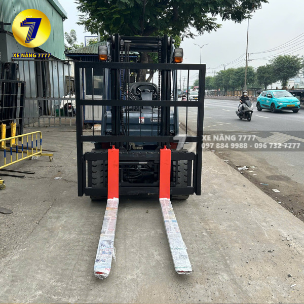 Xe nâng dầu 3 tấn TOYOTA 02-8FD30 - Ảnh 5