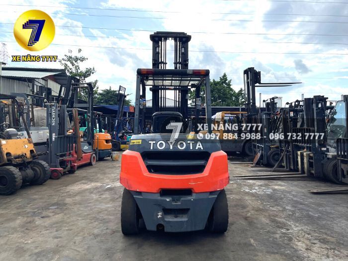 Xe nâng dầu 3.5 tấn TOYOTA 8FD35 - Ảnh 4
