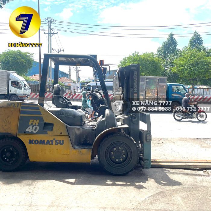 Xe nâng dầu 4 tấn KOMATSU FH40-1 - Ảnh 2