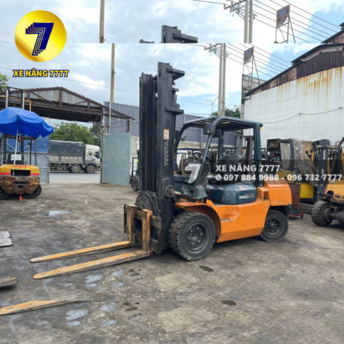 Xe nâng dầu 4 tấn TOYOTA 7FDK40