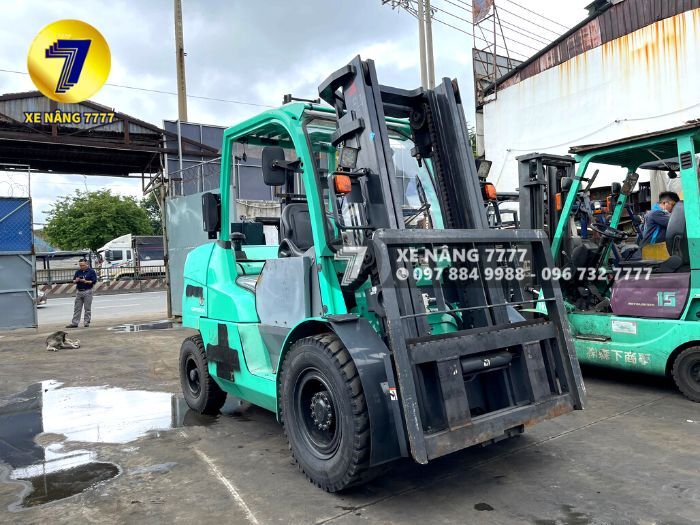 Xe nâng dầu 4.5 tấn MITSUBISHI FD45NT - Ảnh 6