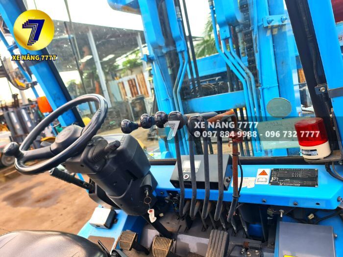 Xe nâng dầu 7 tấn TOYOTA 5FD70 - Ảnh 7