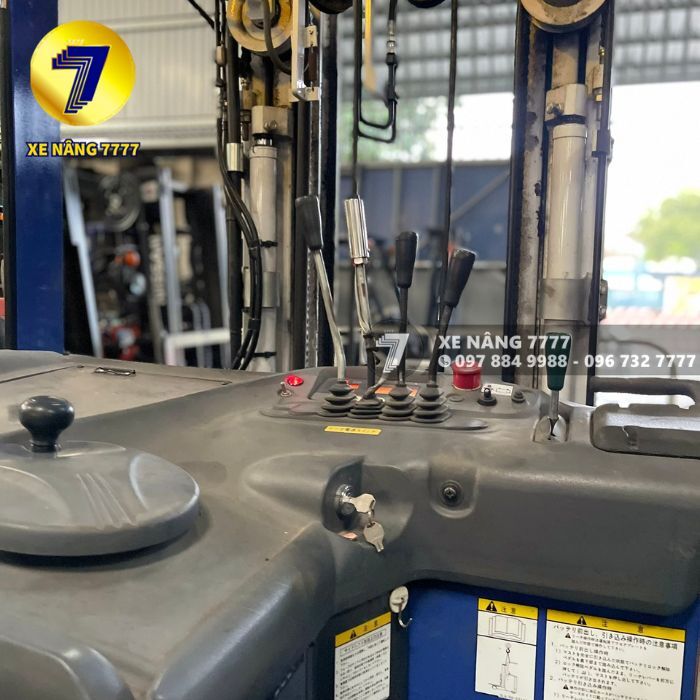 Xe nâng điện đứng lái 1.5 tấn KOMATSU FB15RL-15 - Ảnh 8