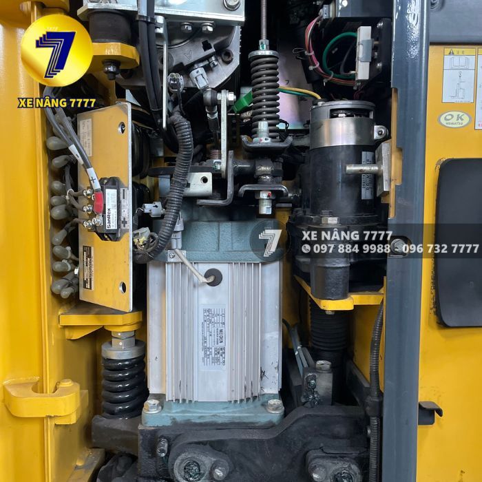 Xe nâng điện đứng lái 1.5 tấn KOMATSU FB15RW-15 - Ảnh 6