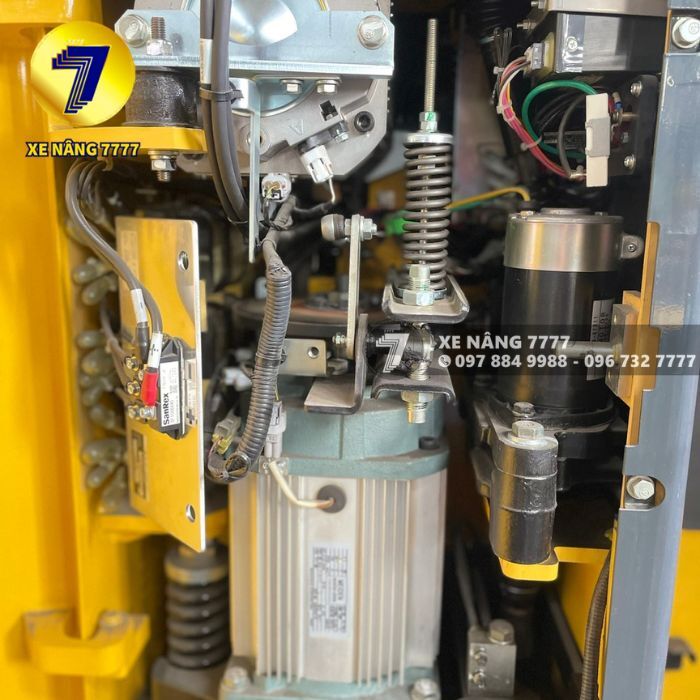 Xe nâng điện đứng lái 1.5 tấn KOMATSU FB15RW-15 - Ảnh 6