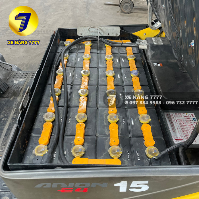 Xe nâng điện ngồi lái 1.5 tấn KOMATSU FB15-12 - Ảnh 8