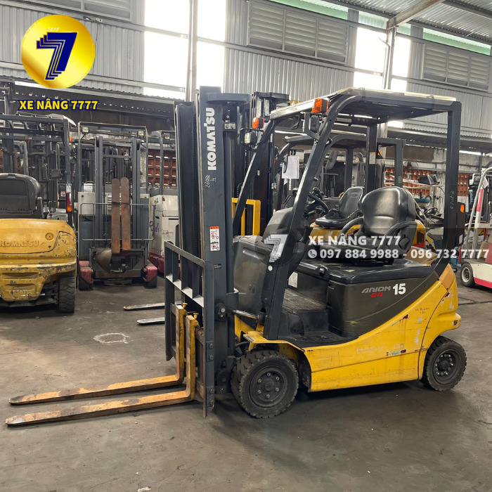 Xe nâng điện ngồi lái 1.5 tấn KOMATSU FB15-12