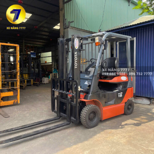 Xe nâng điện ngồi lái 1.5 tấn TOYOTA 8FBH15