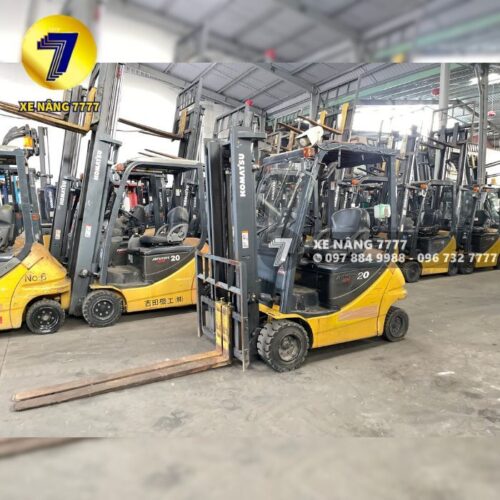 Xe nâng điện ngồi lái 2 tấn KOMATSU FB20A-12