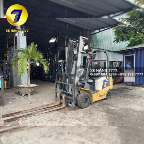 Xe nâng điện ngồi lái 2.5 tấn KOMATSU FB25-12