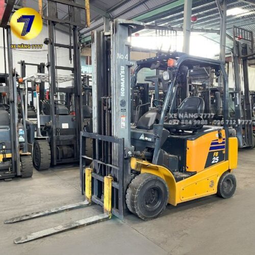 Xe nâng điện ngồi lái 2.5 tấn KOMATSU FB25-12