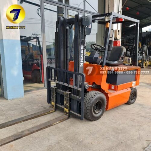 Xe nâng điện ngồi lái 2.5 tấn NISSAN QP02L25