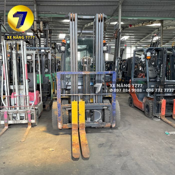 Xe nâng điện ngồi lái 3 tấn KOMATSU FE30-1 - Ảnh 2