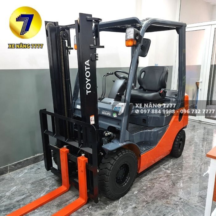 Xe nâng xăng gas 1.5 tấn TOYOTA 02-8FG15 – NEW 100%