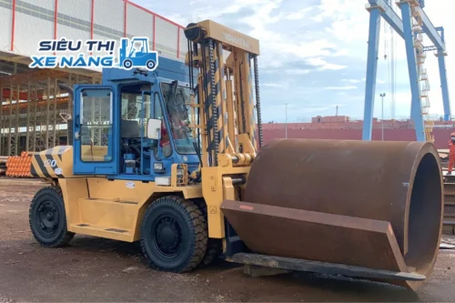 Xe nâng cho ngành thép