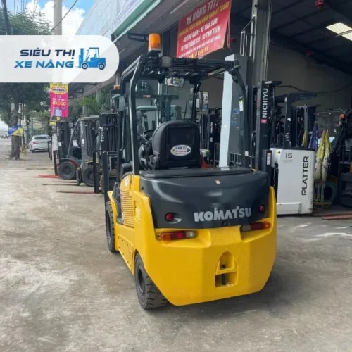 Xe nâng điện ngồi lái 3 tấn KOMATSU FE30-1