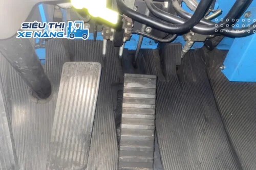 Cần số xe nâng số sàn bị cứng