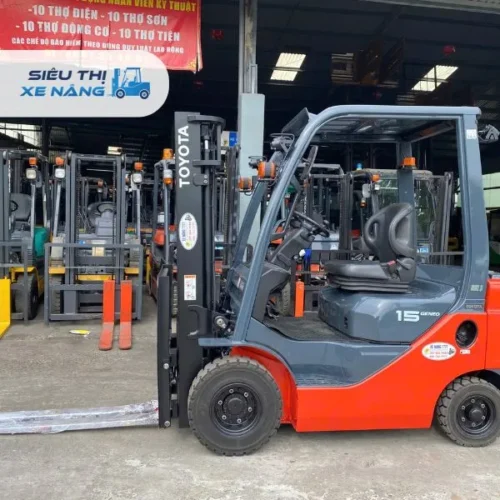 Xe nâng dầu 1.5 tấn TOYOTA 02-8FD15
