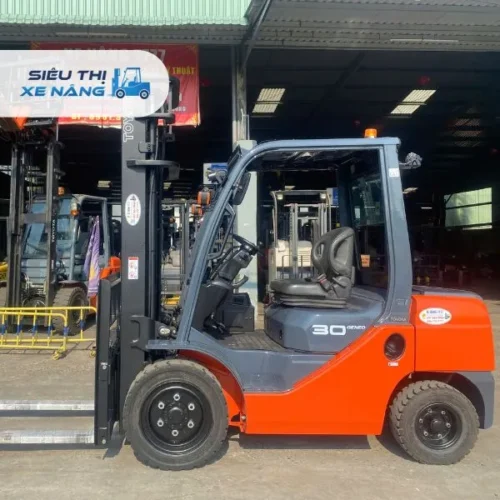 Xe nâng dầu 3 tấn TOYOTA 02-8FD30