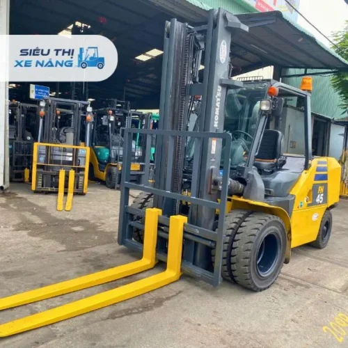 Xe nâng dầu 4.5 tấn KOMATSU FH45-2