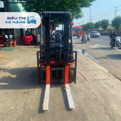Xe nâng điện ngồi lái 1 tấn TOYOTA 8FBH10