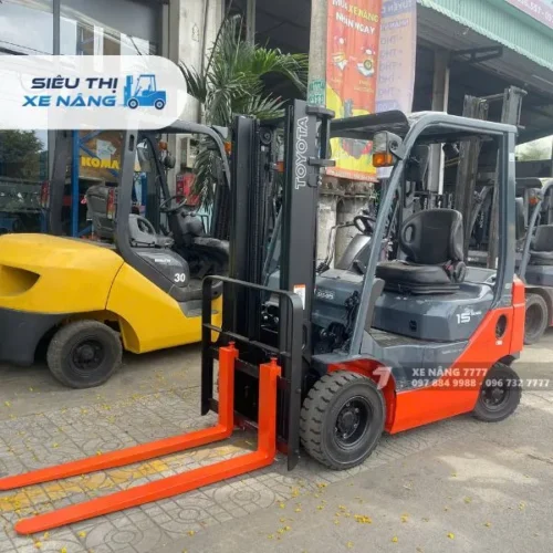 Xe nâng dầu 1.5 tấn TOYOTA 02-8FDL15