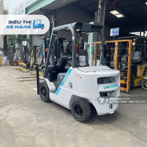 Xe nâng dầu 2 tấn UNICARRIERS FHD20T5