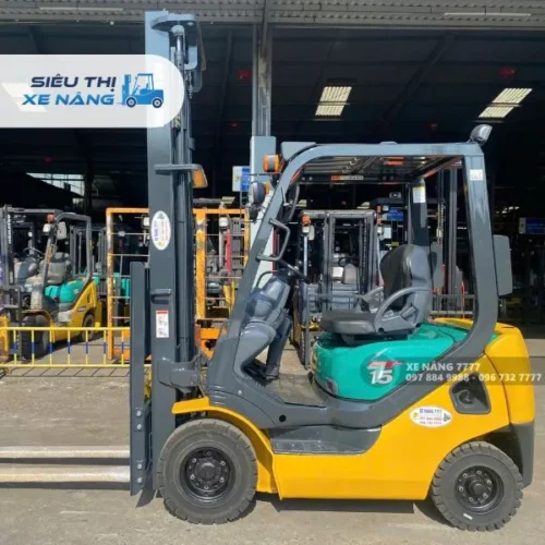 Xe nâng dầu 1.5 tấn KOMATSU FD15C-20