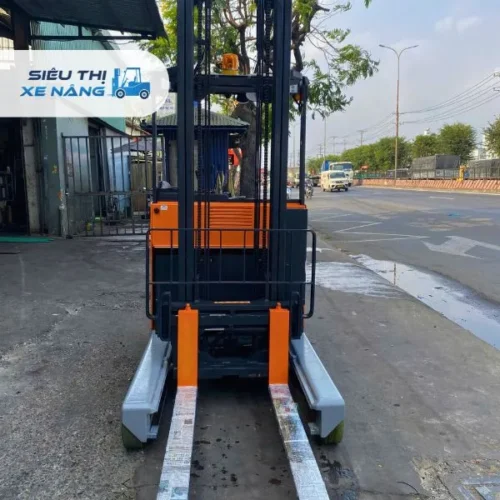 Xe nâng điện đứng lái 2.5 tấn NICHIYU FBRMA25-80B-450