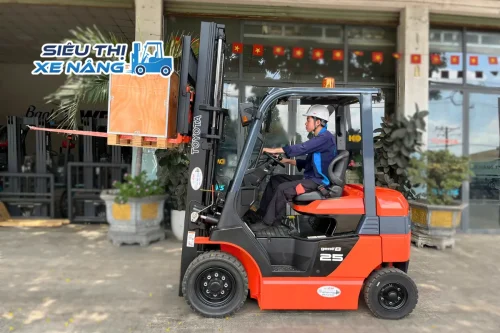 Chọn Xe Nâng Phù Hợp Với Nhu Cầu Vận Hành Thực Tế